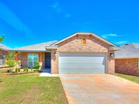 Building Photo - 18012 Austin Ct