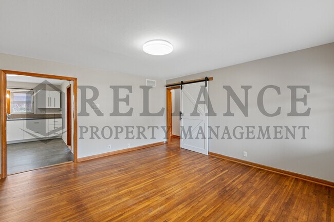 Building Photo - 1720 S Windsor Rd