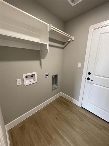 Building Photo - 626 W Florence St