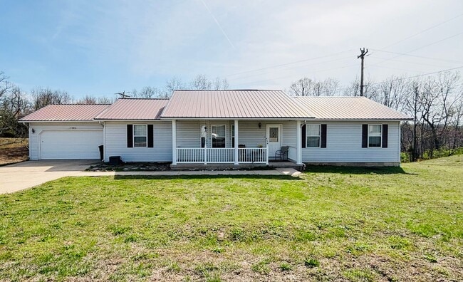 Primary Photo - 4Bedroom,/2 Bath Home close to base