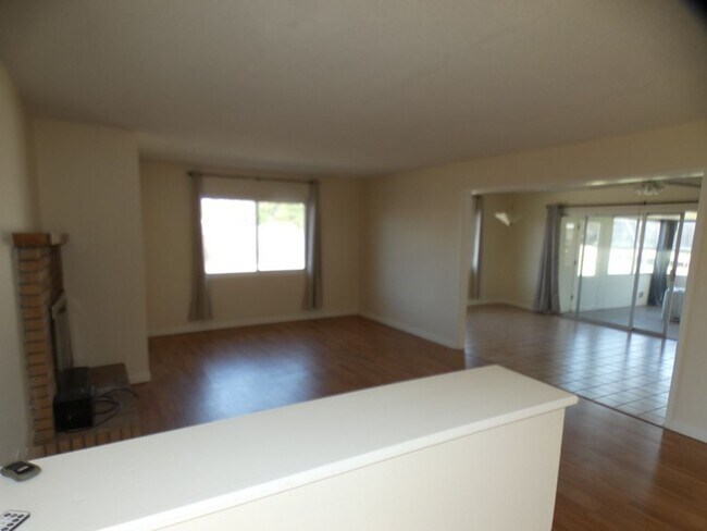 Building Photo - Orcutt Home on Large Lot