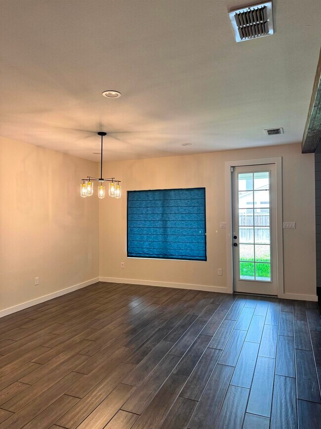 Building Photo - 1322 Sambar Lp