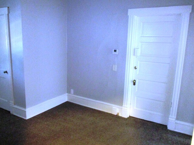 Building Photo - 505 E Front St