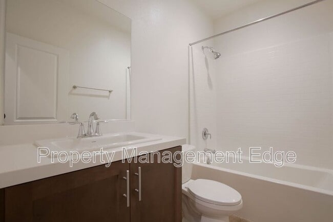 Building Photo - 30913 Chuckwagon Ct