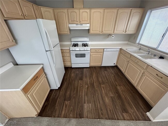 Building Photo - 5855 Natures Dr