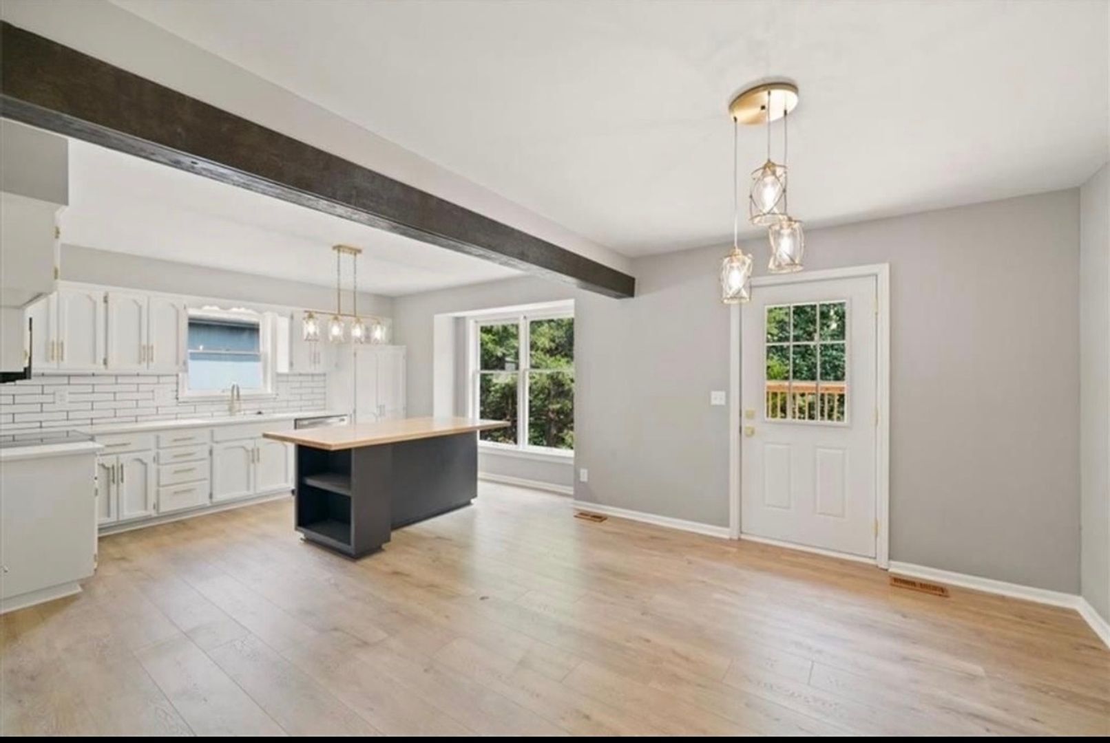 Building Photo - 7109 N Indiana Ave