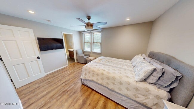 Building Photo - 30621 Sandtrap Dr