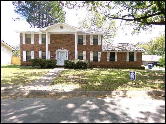 Building Photo - 5800 N Walnut Rd