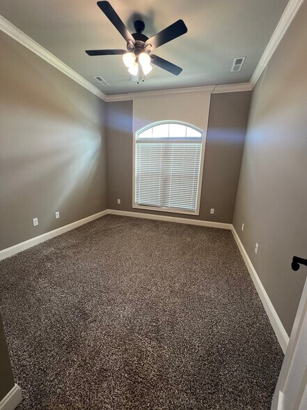 Building Photo - 556 Cumberland Pointe Ln