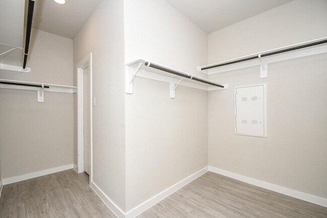 Building Photo - 21631 Coral Mist Dr