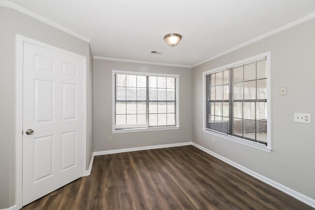 Building Photo - 7589 Shelby Woods Cove