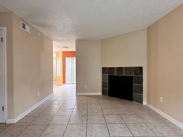 Building Photo - 3808 Landmark Dr