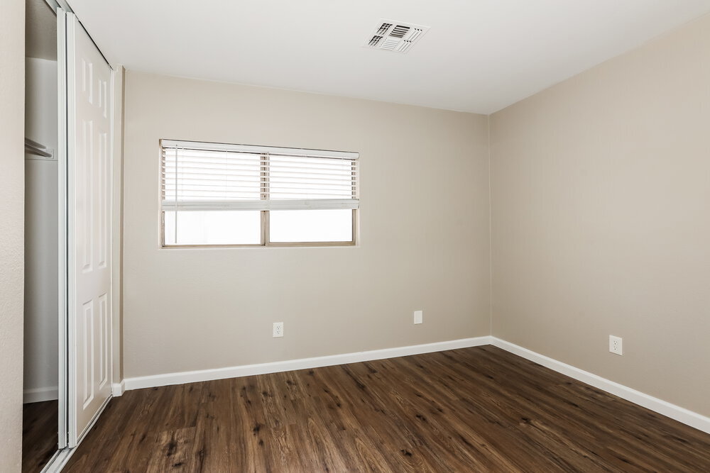 Building Photo - 11545 W Scotts Dr