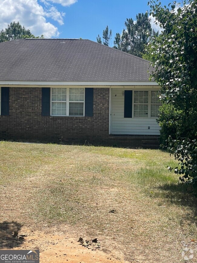 Building Photo - 615 Yorktown Pl
