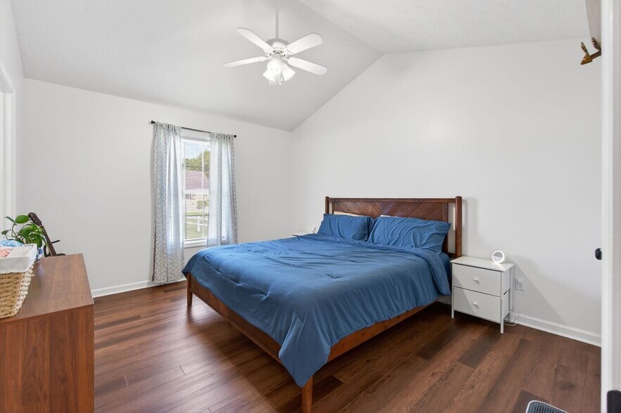 Building Photo - 1298 Copperfield Dr