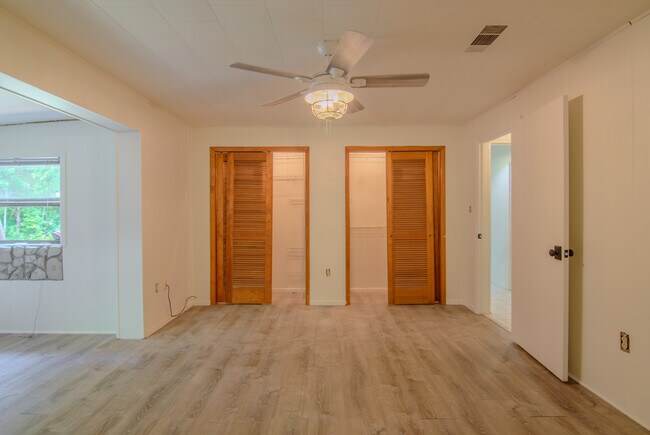Building Photo - 508 NW 9th St