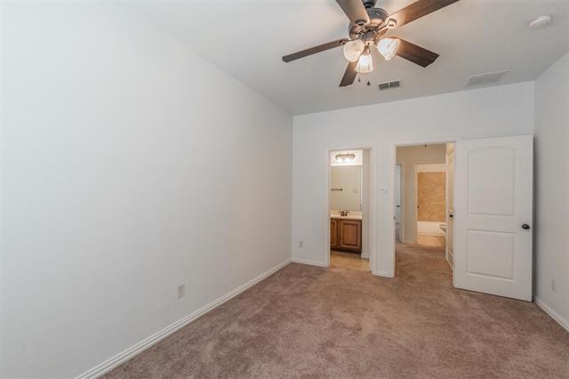 Building Photo - 15300 Mallard Creek St