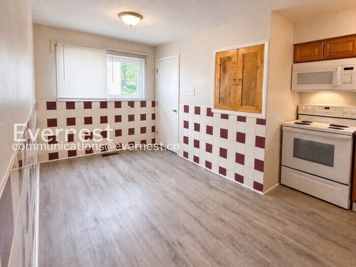Building Photo - 7826 Blandford Dr