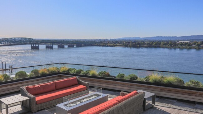 Building Photo - 111 Parkway Pl