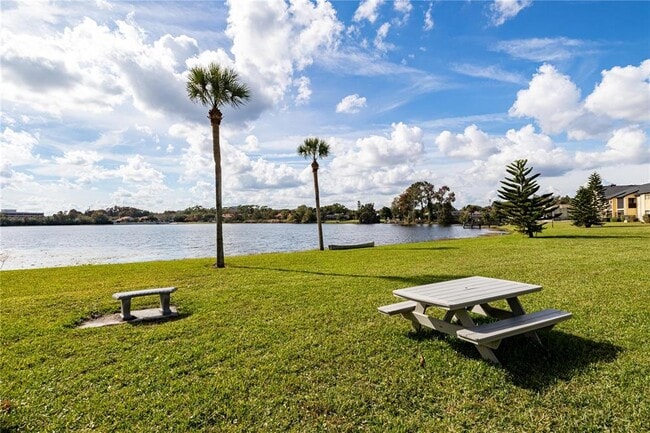 Building Photo - 920 N Lake Destiny Rd