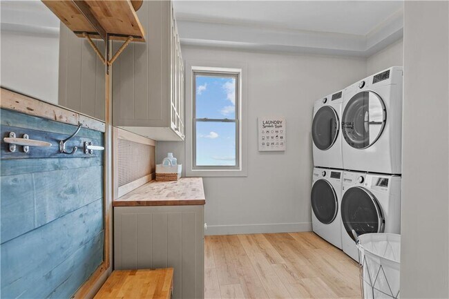 Building Photo - 82 Ellery Rd