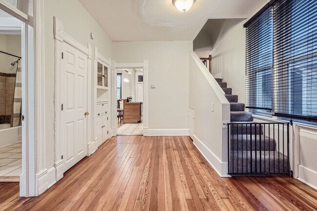 Building Photo - LOCATION! Blocks to Bronco's Stadium, light rail, park, Sloan's Lake.  ALL Utilities Included! Ov...