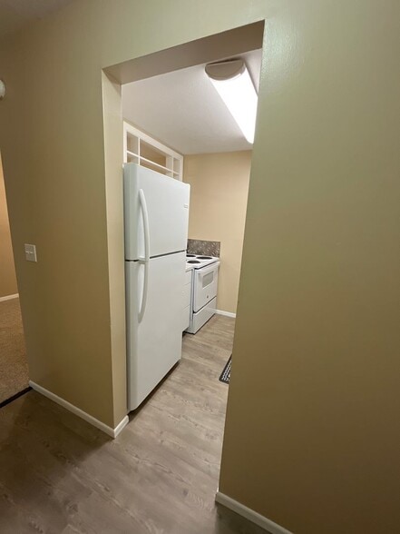 Interior Photo - 2801 Emerson Avenue