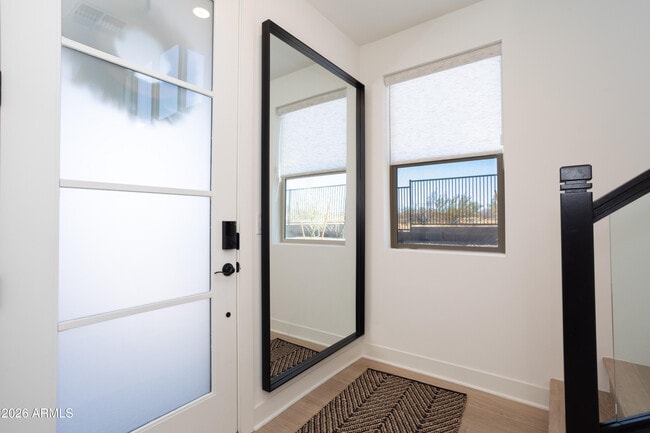 Building Photo - 2121 W Sonoran Desert Dr
