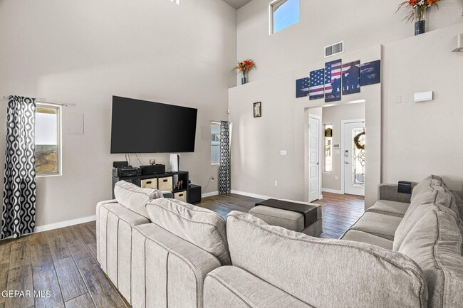 Building Photo - 15112 Purpose Ave