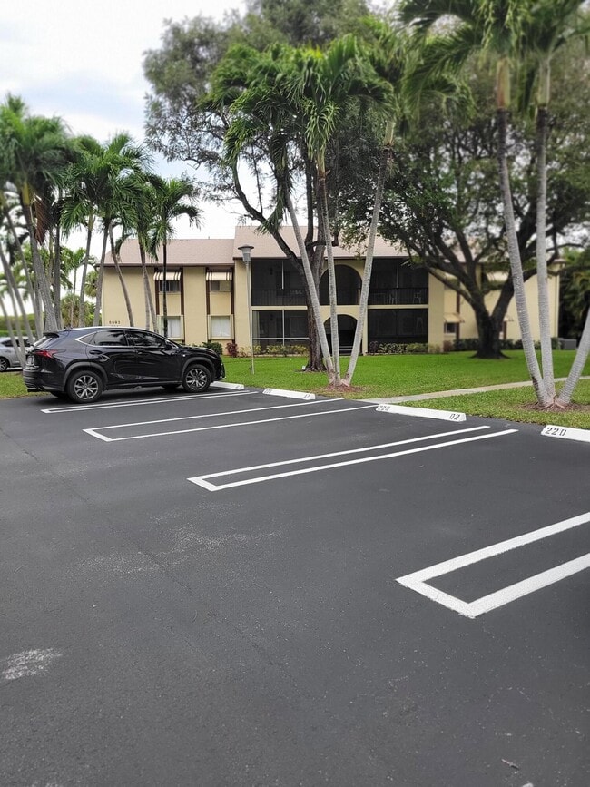 Building Photo - 5993 La Pinata Blvd