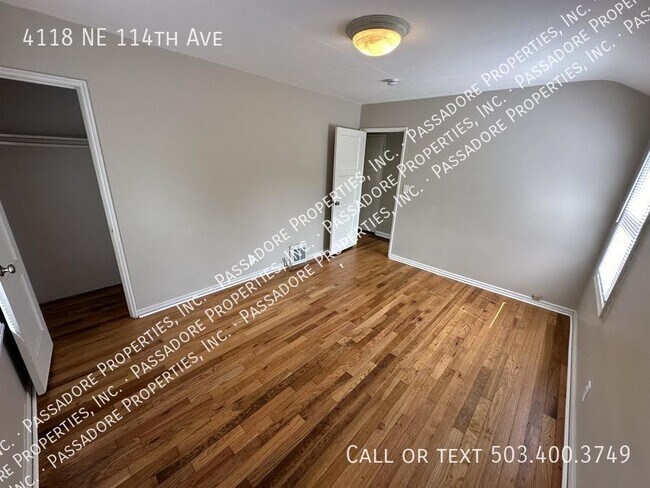 Building Photo - 4118 NE 114th Ave