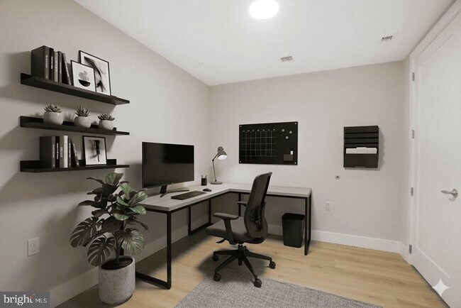 Building Photo - 801 N Fairfax St