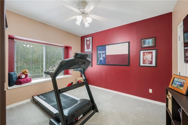 Building Photo - IMMEDIATE MOVE IN! Gorgeous 4 bedroom 3 ba...