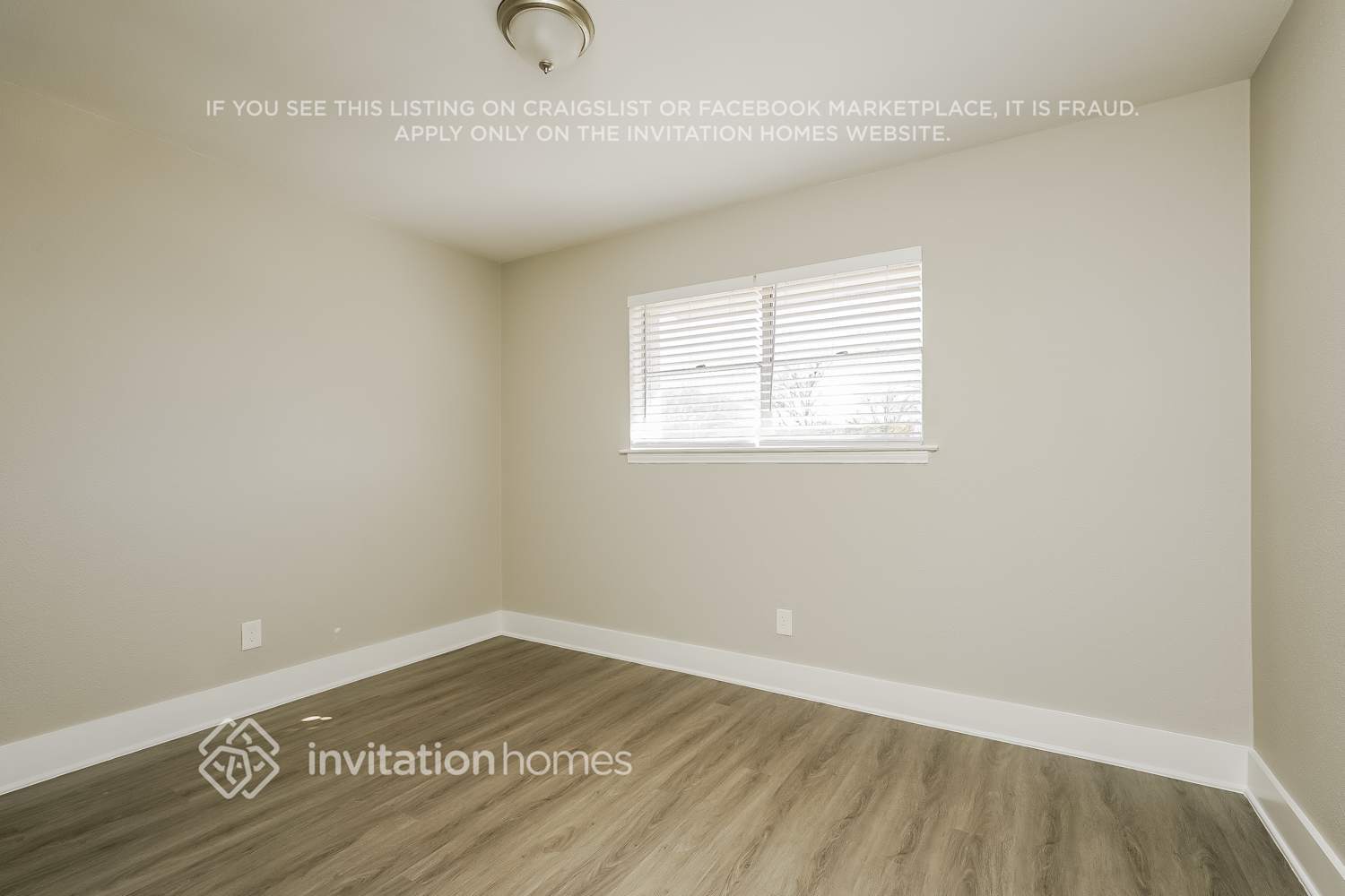 Building Photo - 923 Meadow Mead Dr