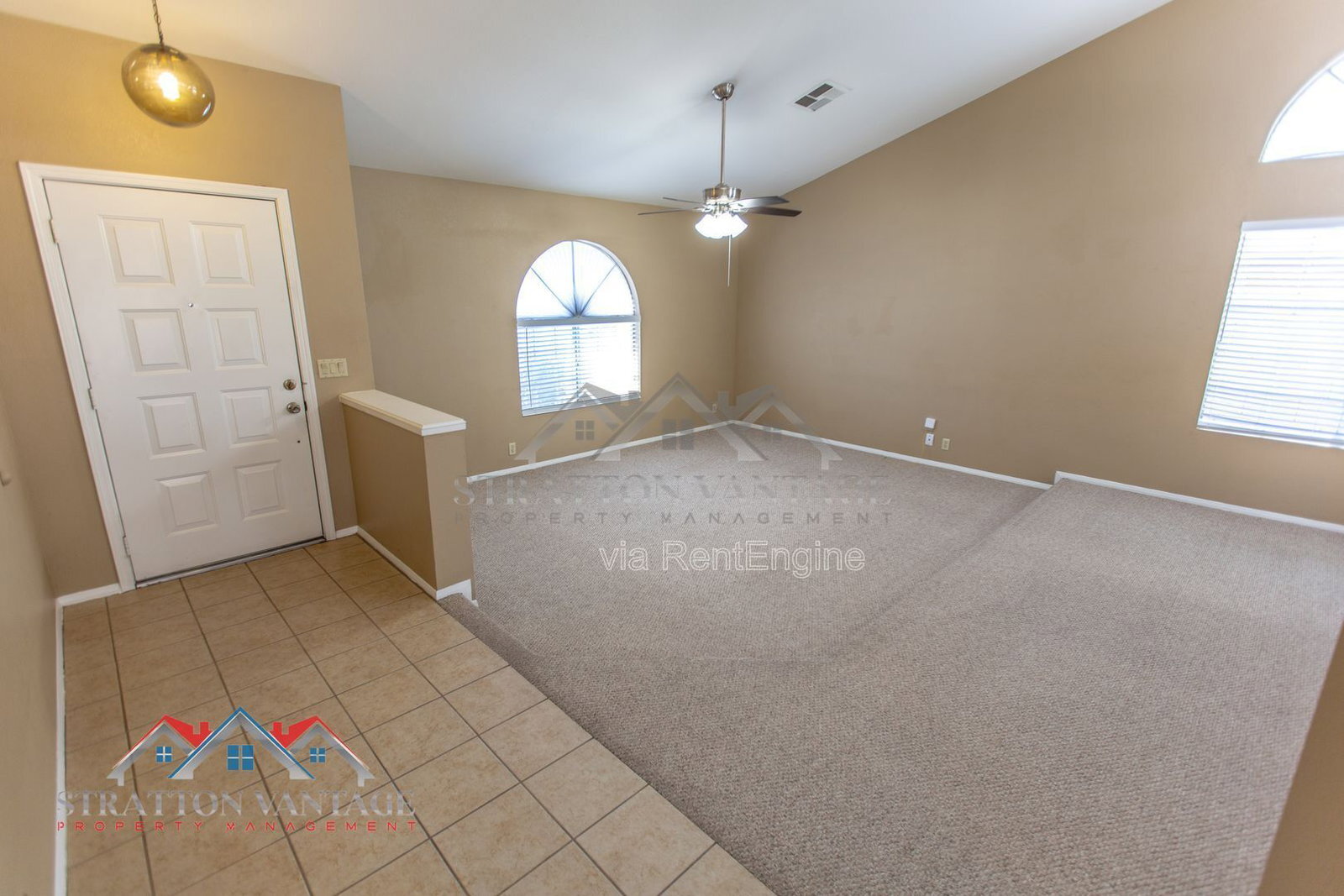 Building Photo - 3950 W Saragosa St