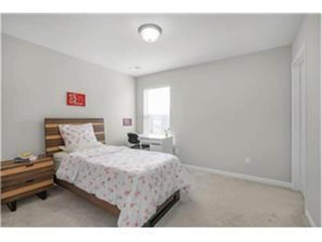 Building Photo - 21979 Lower Mill Ave