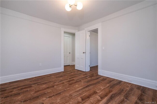 Building Photo - 301 Union Ave