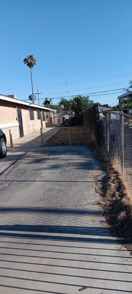 Building Photo - 1209 Murdock St