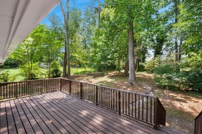 Building Photo - 2966 Fern Valley Dr SW