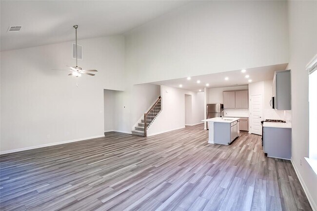 Building Photo - 107 Greenspire Downs Dr