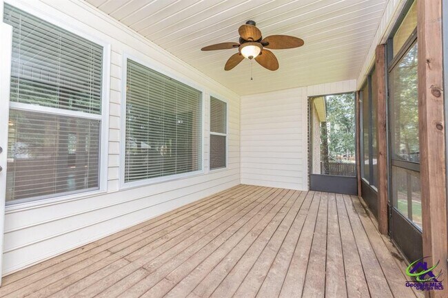 Building Photo - 303 Sage Meadows Ln