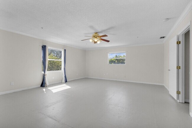 Building Photo - 8888 SE Colony St