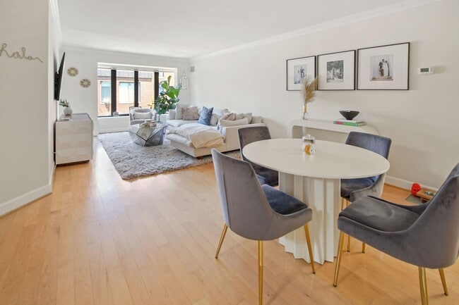 Building Photo - 1080 Wisconsin Ave NW