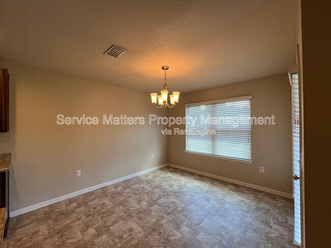 Building Photo - 4901 Spears St