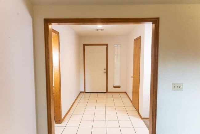 Building Photo - 309 Hood Ct