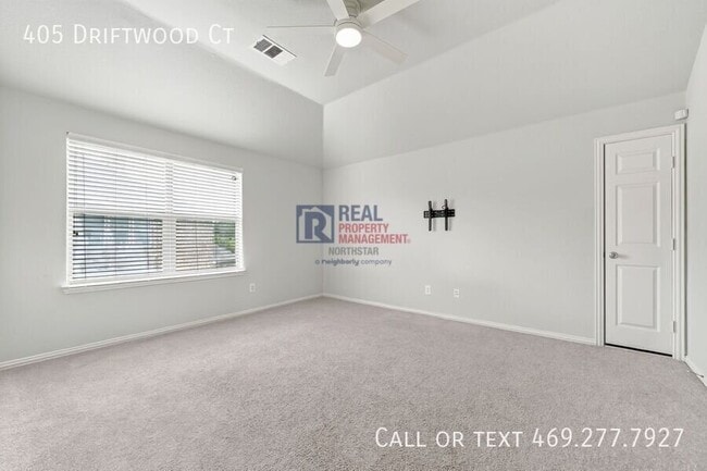 Building Photo - 405 Driftwood Ct
