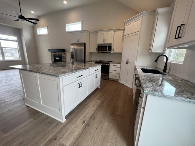 Building Photo - 11014 S Millstone Dr