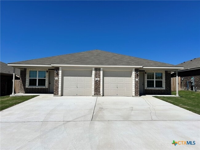 Primary Photo - 114 Dolphin Dr