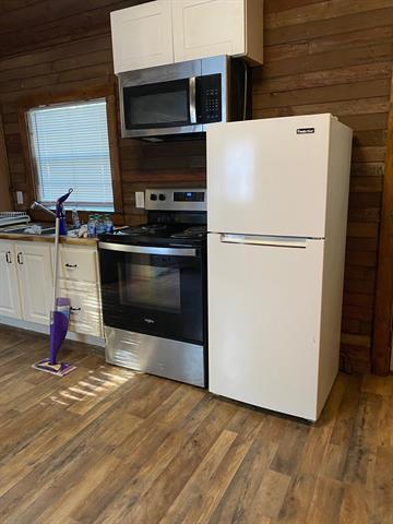 Building Photo - 506 Austin St