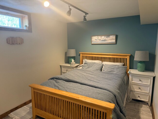 Building Photo - Beautiful 4-bedroom house in Baldwinsville
